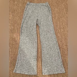 Billabong Gray Knit/textured looking pants, Elastic Waistband, beachy